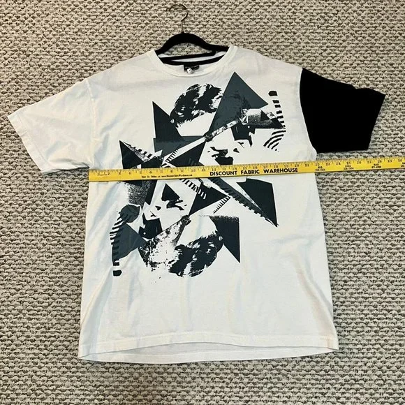 Volcom Men's Black White T-shirt XL Short Sleeve with One-Side black Sleeve - Picture 5 of 7